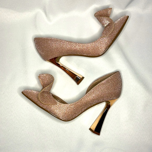 BETSEY JOHNSON ROSE GOLD HEELS ✨✨✨ - Picture 7 of 12